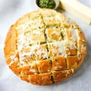 Cheesy-Pull-Apart-Garlic-Bread-7-scaled